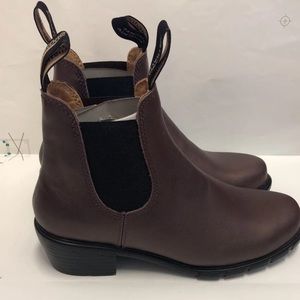 Metric bronze Blundstone heeled ankle boots- NWT